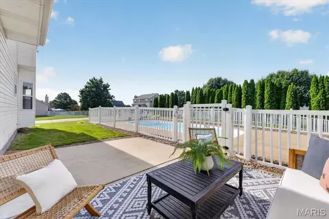 Exterior - 1435 Soaring Eagle Dr, O'fallon, MO 63366 photo 2 of 5