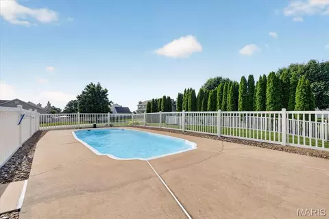 Exterior - 1435 Soaring Eagle Dr, O'fallon, MO 63366 photo 4 of 5