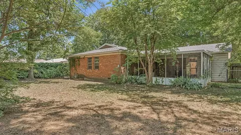 Exterior - 301 E Linden Cir, Kennett, MO 63857 photo 7 of 7
