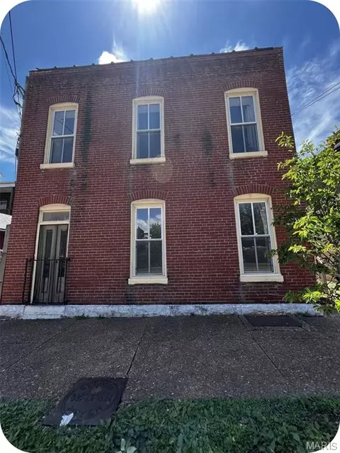 1208 Ann Ave, Saint Louis, MO 63104