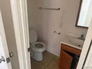 Bath - 9078 Patrick Dr, Saint Louis, MO 63114 photo 1 of 2