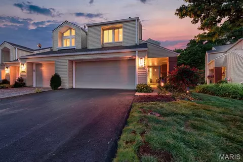 Exterior - 665 Highview Circle Dr, Ballwin, MO 63021 photo 10 of 12