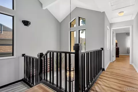 Entry Way - 665 Highview Circle Dr, Ballwin, MO 63021 photo 5 of 7