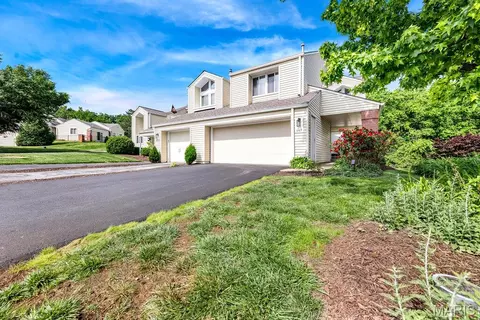Exterior - 665 Highview Circle Dr, Ballwin, MO 63021 photo 12 of 12