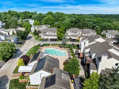 View/Area - 665 Highview Circle Dr, Ballwin, MO 63021 photo 1 of 4