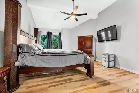 Bedroom - 665 Highview Circle Dr, Ballwin, MO 63021 photo 2 of 8