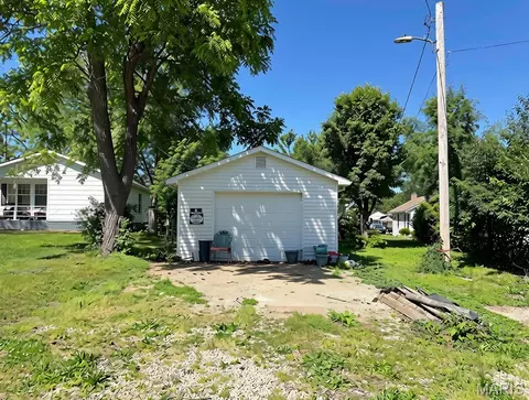 412 Monroe St, Desloge, MO 63601