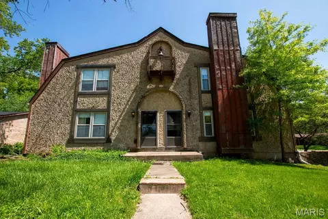 102 Britanna Dr, Swansea, IL 62226