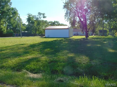 000 W St Louis Ave, Dowell, IL 62927 photo 8