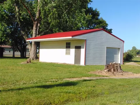 000 W St Louis Ave, Dowell, IL 62927 photo 3