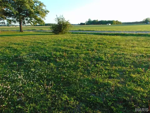 000 W St Louis Ave, Dowell, IL 62927 photo 5