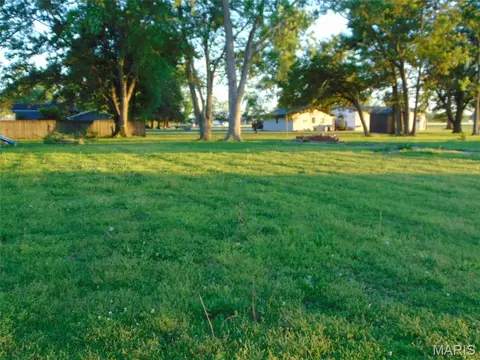 000 W St Louis Ave, Dowell, IL 62927 photo 7