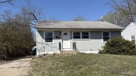 10337 Galloway Dr, Riverview, MO 63137