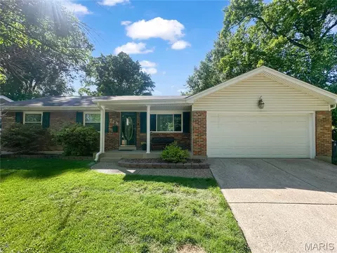 775 Gerald Ave, Florissant, MO 63031