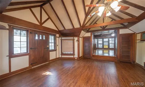 Living - 18009 Crown Rd, Dixon, MO 65459 photo 1 of 10