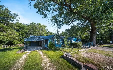 Exterior - 18009 Crown Rd, Dixon, MO 65459 photo 6 of 8