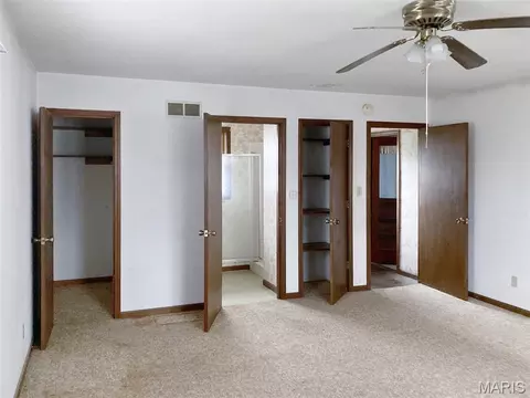 Bedroom - 869 S Redman Ave, Marshall, MO 65340 photo 2 of 2