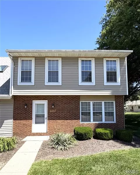 406 Colleen Dr, O'fallon, IL 62269