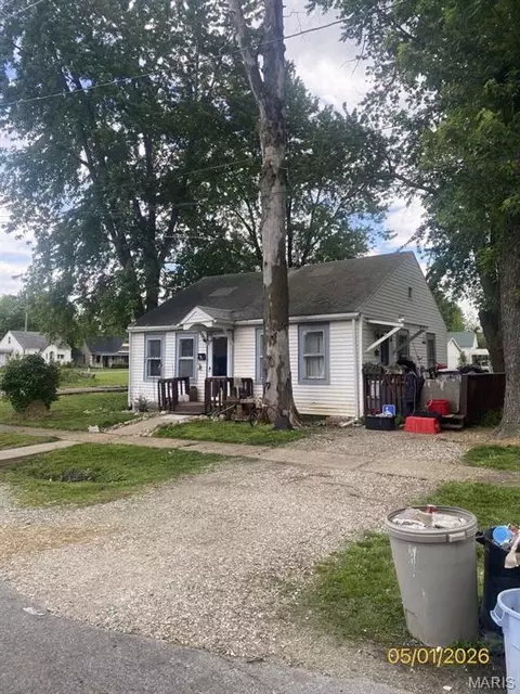 110 W Woodlawn St, Vandalia, MO 63382