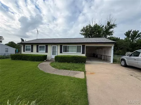 28 Doris Ave, O'fallon, MO 63368