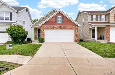 3148 Bentwater Pl, Saint Charles, MO 63301