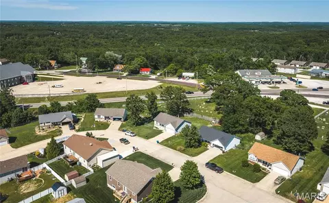 View/Area - 243 Duffers Dr, Saint Clair, MO 63077 photo 2 of 4