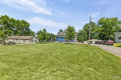 Exterior - Undisclosed, Saint Libory, IL 62282 photo 5 of 7