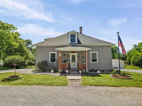 Undisclosed, Saint Libory, IL 62282