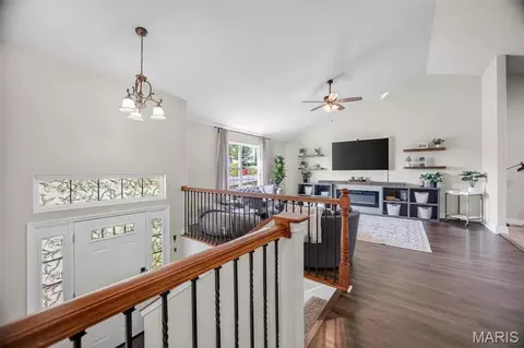 Entry Way - 15859 Tundra St, Saint Robert, MO 65584 photo 5 of 7