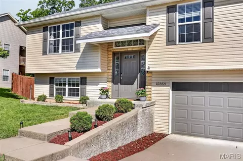 Exterior - 15859 Tundra St, Saint Robert, MO 65584 photo 3 of 11