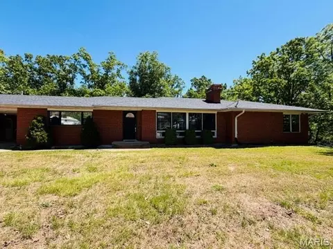 159 S 4th St, Leasburg, MO 65535