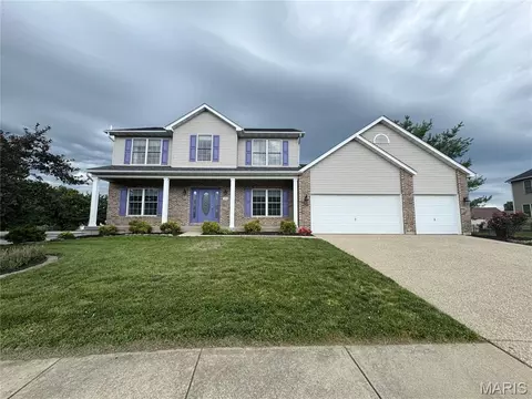 3594 Sky Hawk Dr, Shiloh, IL 62221
