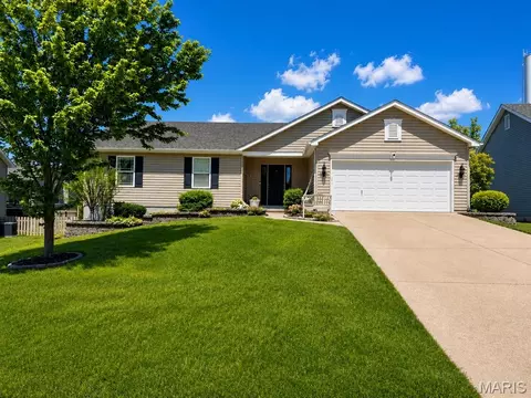 313 Mahalo Dr, Moscow Mills, MO 63362