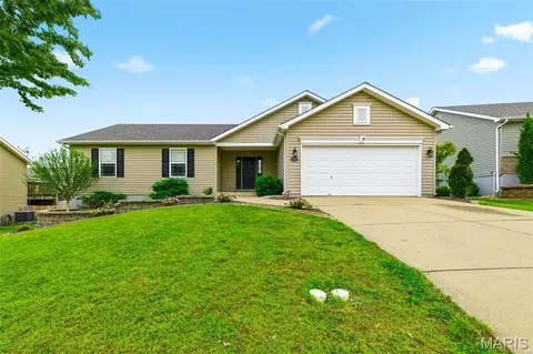 313 Mahalo Dr, Moscow Mills, MO 63362