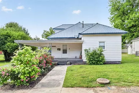317 W Fannetta St, Dexter, MO 63841