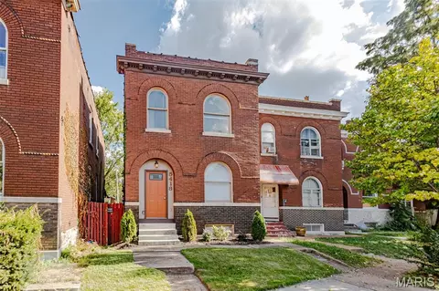 5418 Virginia Ave, Saint Louis, MO 63111
