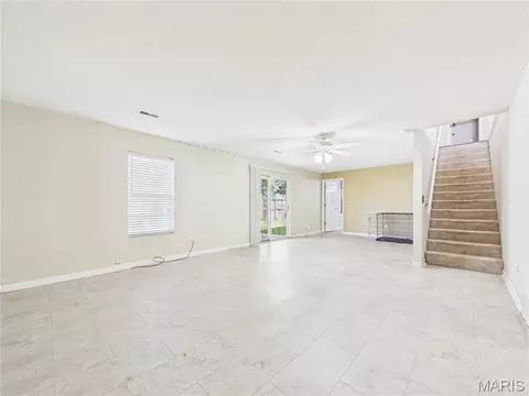 Living - 936 N West Ln, Jackson, MO 63755 photo 8 of 9