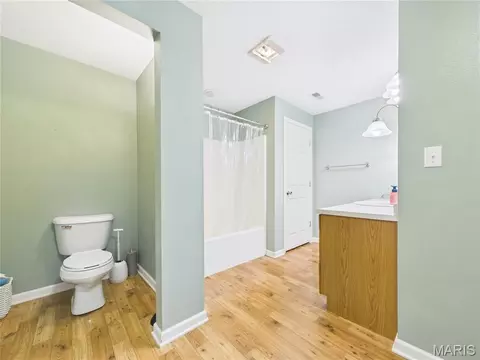 Bath - 936 N West Ln, Jackson, MO 63755 photo 9 of 10