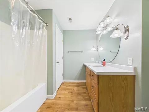 Bath - 936 N West Ln, Jackson, MO 63755 photo 10 of 10