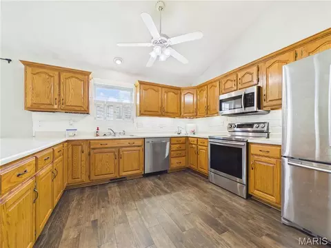 Kitchen - 936 N West Ln, Jackson, MO 63755 photo 2 of 4