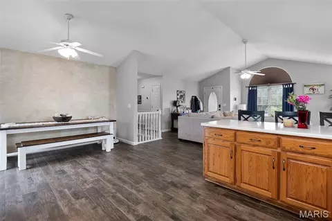 Entry Way - 936 N West Ln, Jackson, MO 63755 photo 1 of 2
