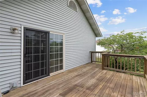 Exterior - 936 N West Ln, Jackson, MO 63755 photo 3 of 4