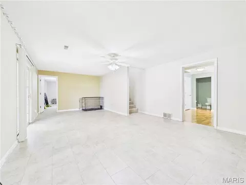 Living - 936 N West Ln, Jackson, MO 63755 photo 9 of 9