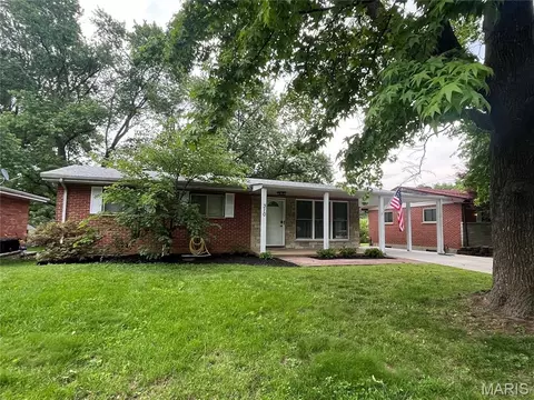 310 Paul Ave, Florissant, MO 63031