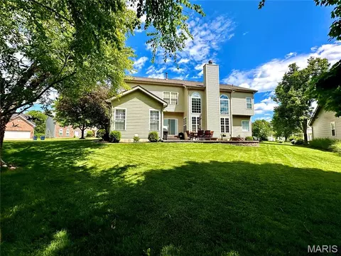 652 Meramec View Dr, Eureka, MO 63025 photo 2