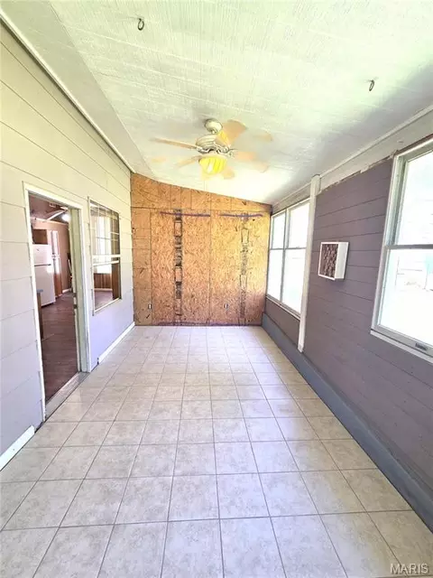 Exterior - 352 Arrowhead Trl, Hermann, MO 65041 photo 4 of 16