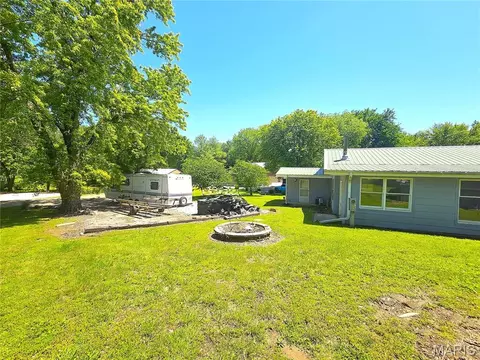 Exterior - 352 Arrowhead Trl, Hermann, MO 65041 photo 2 of 16