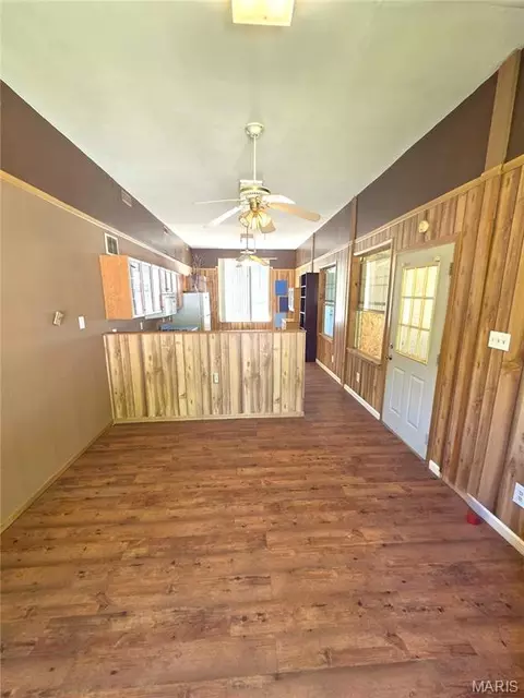 Entry Way - 352 Arrowhead Trl, Hermann, MO 65041 photo 1 of 4