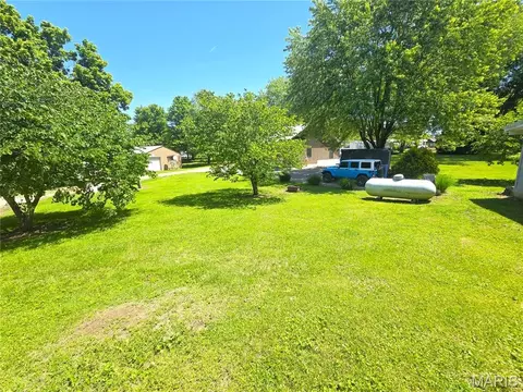 Exterior - 352 Arrowhead Trl, Hermann, MO 65041 photo 14 of 16