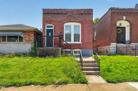 4534 Minnesota Ave, Saint Louis, MO 63111